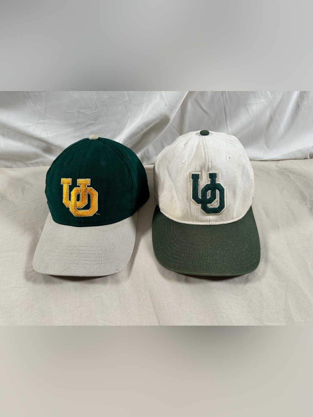 University Of Oregon UO Green Cream Embroidered Hat Set Of 2 Retro Vintage Nike